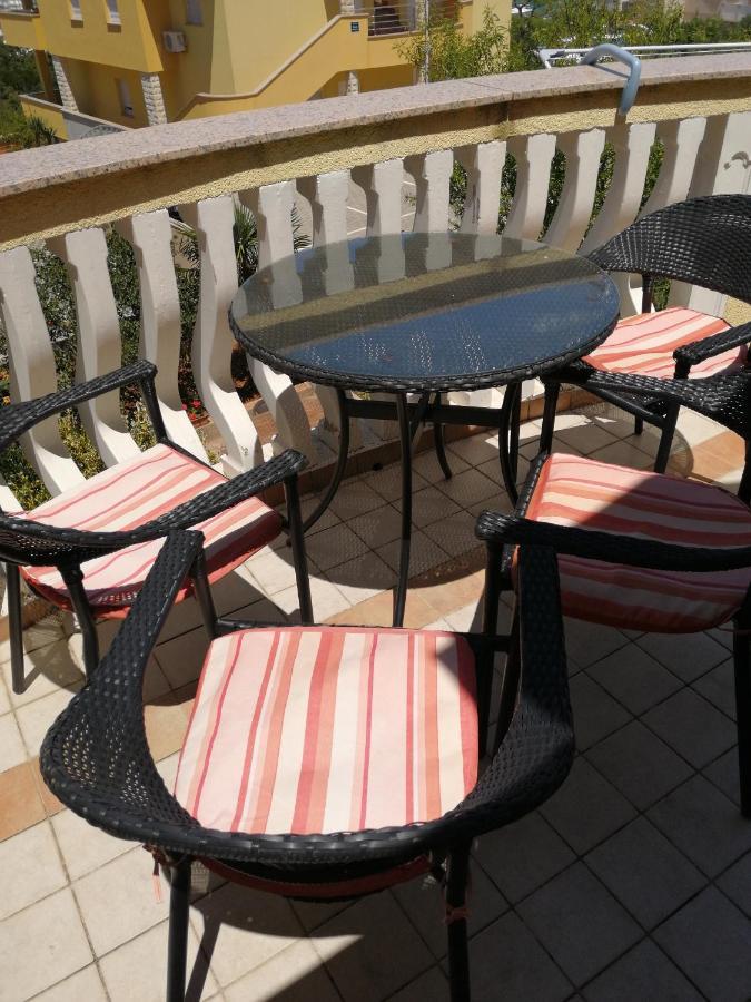 Apartmani Slavica Jezera Exterior foto